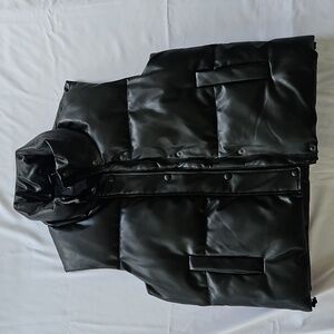 Black Puffer Vest - Pockets and cinch waisted